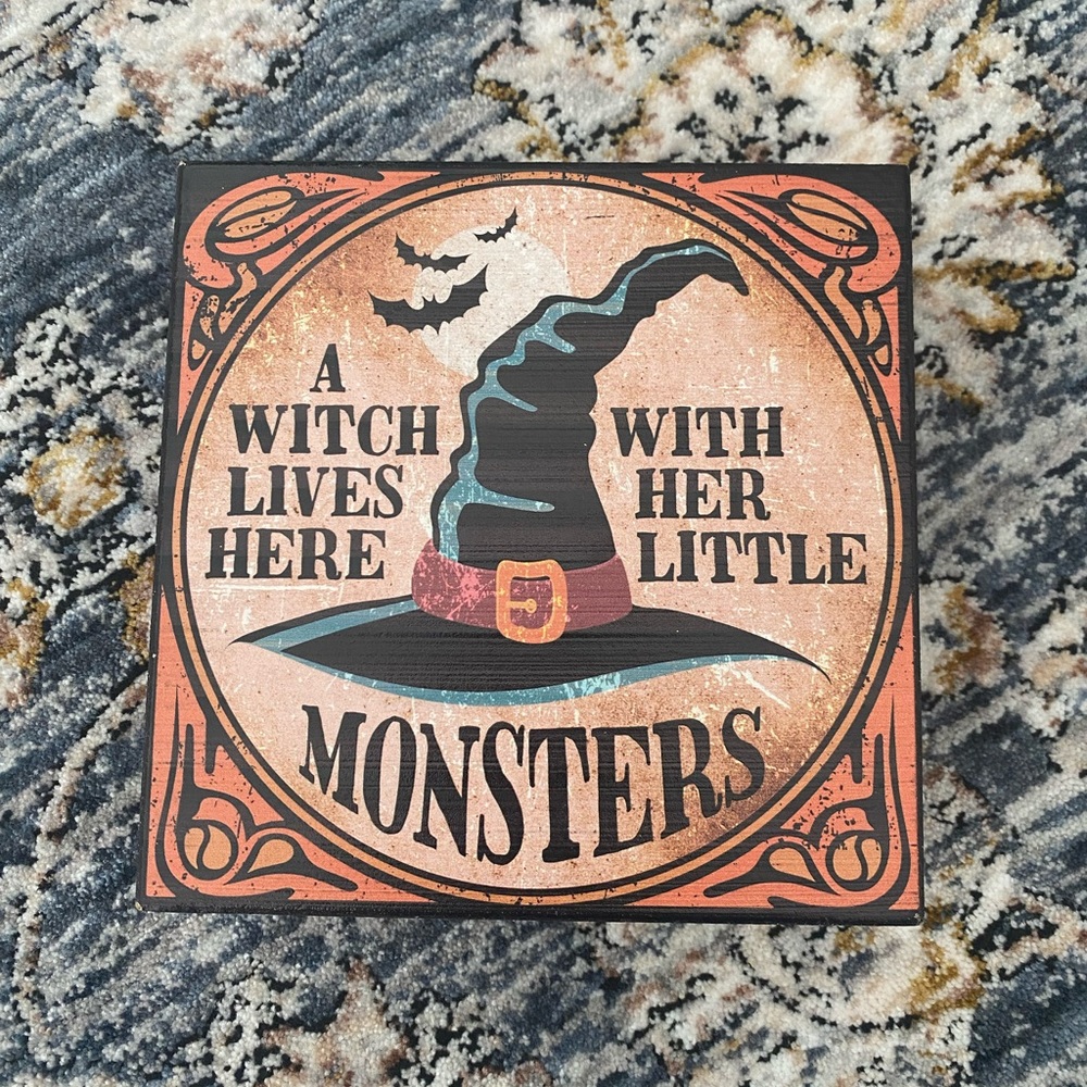 Halloween sign